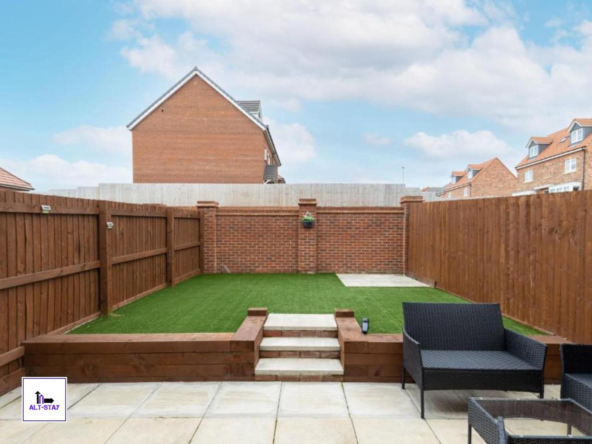 4 Bed 3 Bath - Kirkstall House By Alt-Stay Accommodation - Ideal For Contractors & Remote Workers - Long Stays Welcome Wakefield Eksteriør bilde