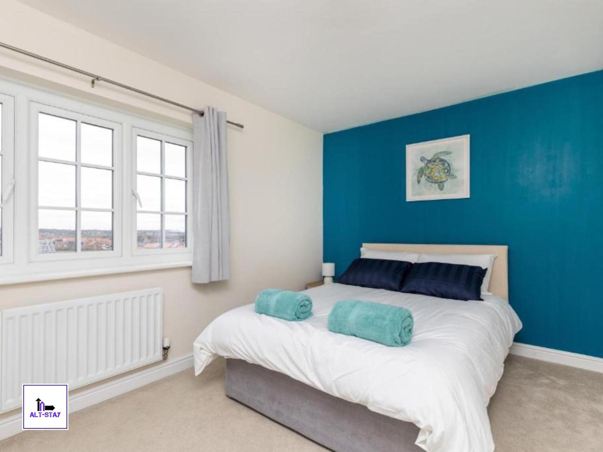 4 Bed 3 Bath - Kirkstall House By Alt-Stay Accommodation - Ideal For Contractors & Remote Workers - Long Stays Welcome Wakefield Eksteriør bilde