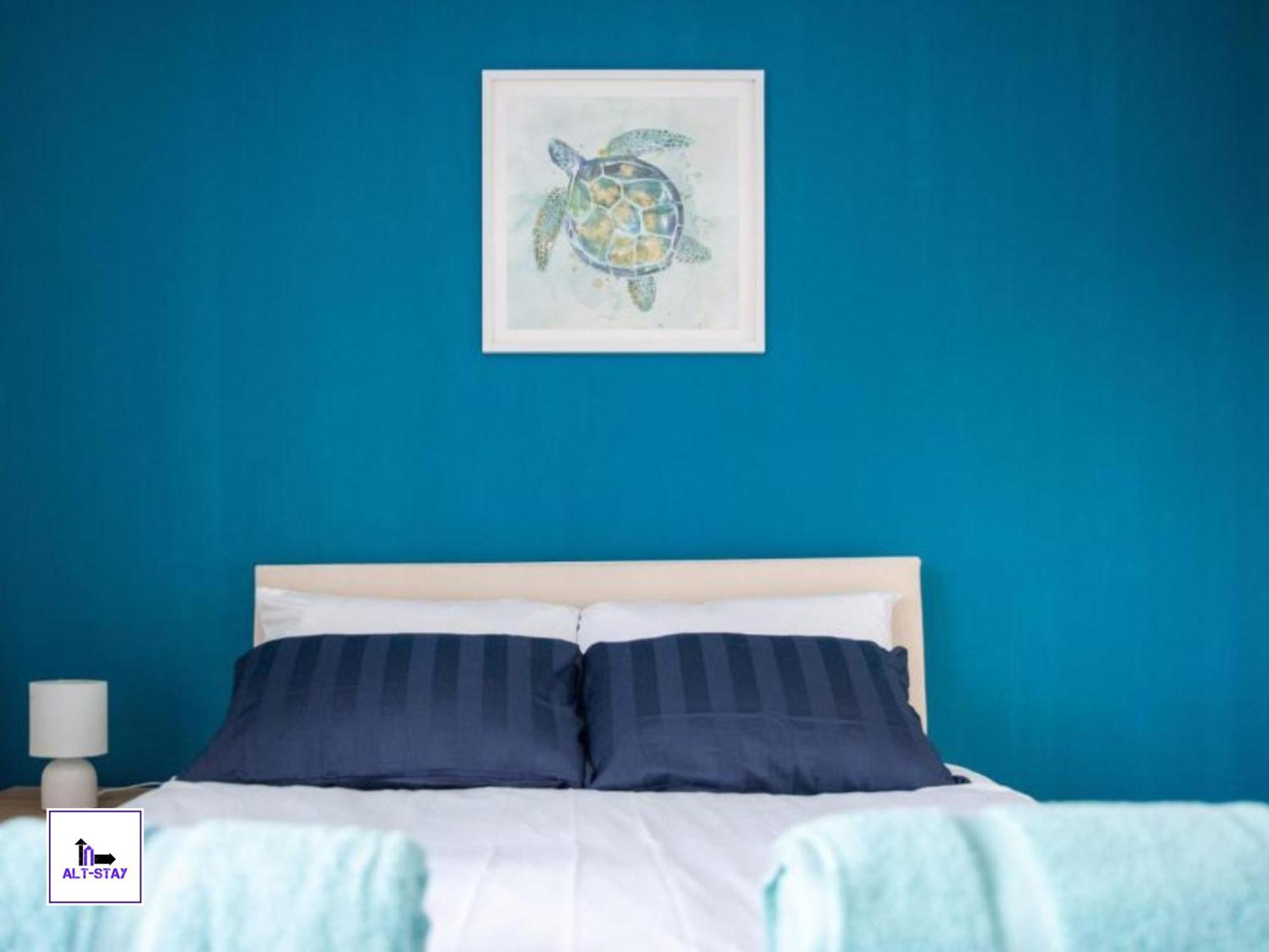 4 Bed 3 Bath - Kirkstall House By Alt-Stay Accommodation - Ideal For Contractors & Remote Workers - Long Stays Welcome Wakefield Eksteriør bilde